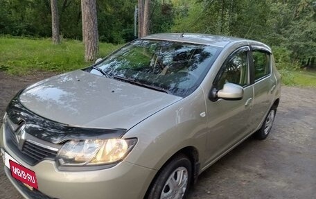 Renault Sandero II рестайлинг, 2017 год, 817 000 рублей, 2 фотография