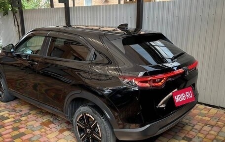 Honda Vezel, 2021 год, 2 650 000 рублей, 7 фотография