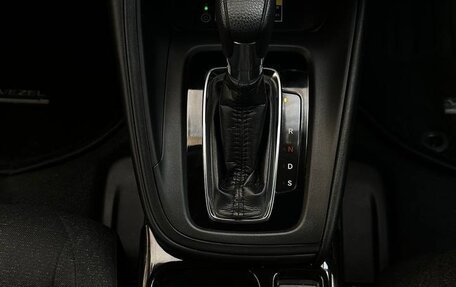 Honda Vezel, 2021 год, 2 650 000 рублей, 34 фотография