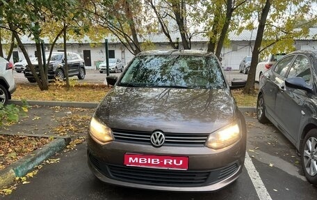 Volkswagen Polo VI (EU Market), 2015 год, 830 000 рублей, 1 фотография