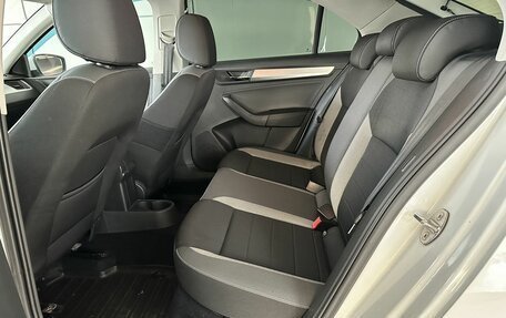 Skoda Rapid I, 2017 год, 945 000 рублей, 10 фотография