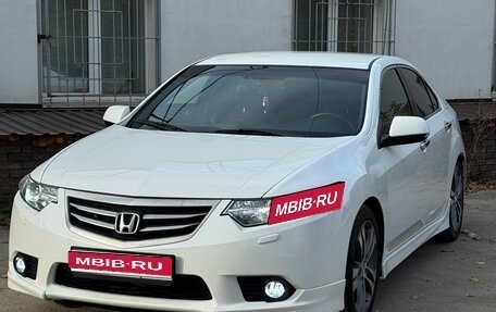 Honda Accord VIII рестайлинг, 2012 год, 1 650 000 рублей, 1 фотография