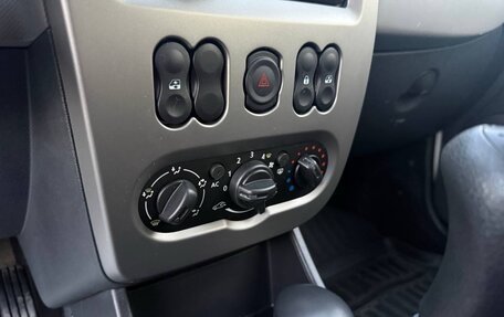 Renault Sandero I, 2012 год, 825 000 рублей, 35 фотография