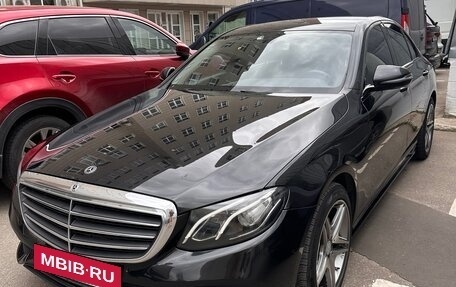 Mercedes-Benz E-Класс, 2017 год, 2 850 000 рублей, 2 фотография