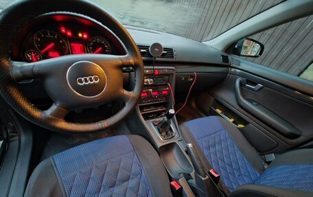 Audi A4, 2003 год, 410 000 рублей, 11 фотография