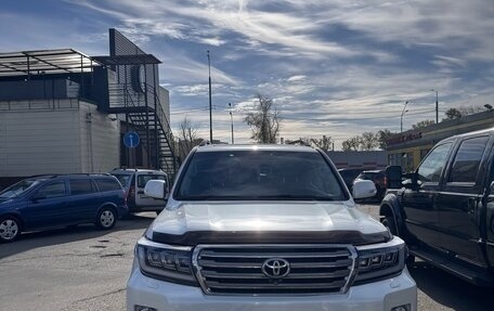 Toyota Land Cruiser 200, 2015 год, 4 000 000 рублей, 4 фотография