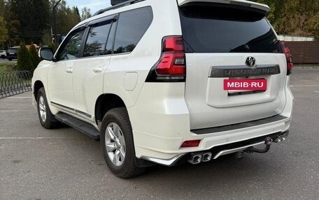 Toyota Land Cruiser Prado 150 рестайлинг 2, 2020 год, 5 500 000 рублей, 6 фотография