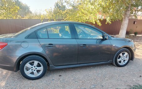 Chevrolet Cruze II, 2011 год, 625 000 рублей, 2 фотография
