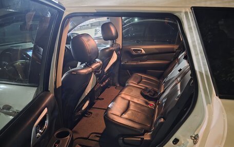 Nissan Pathfinder, 2014 год, 1 880 000 рублей, 6 фотография