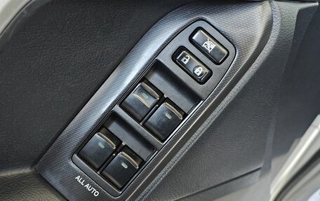 Toyota Land Cruiser Prado 150 рестайлинг 2, 2012 год, 2 529 000 рублей, 15 фотография