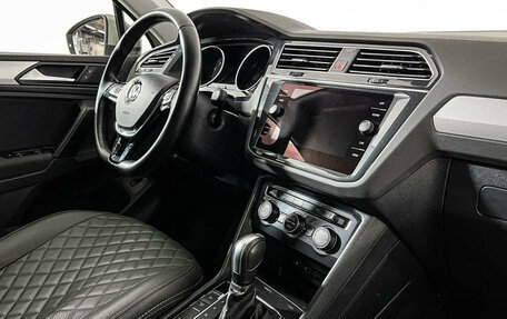 Volkswagen Tiguan II, 2020 год, 2 648 000 рублей, 9 фотография