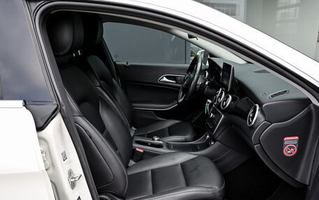 Mercedes-Benz CLA, 2015 год, 1 880 000 рублей, 11 фотография