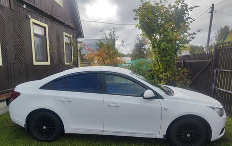 Chevrolet Cruze II, 2012 год, 700 000 рублей, 3 фотография