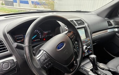 Ford Explorer VI, 2018 год, 3 500 000 рублей, 8 фотография