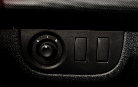 Renault Sandero II рестайлинг, 2019 год, 2 109 000 рублей, 22 фотография