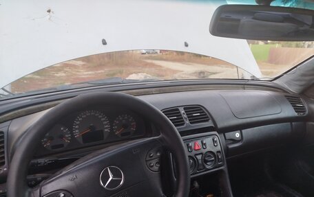 Mercedes-Benz CLK-Класс, 2000 год, 160 160 рублей, 1 фотография