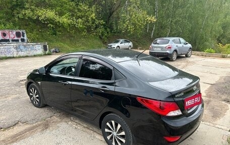 Hyundai Solaris II рестайлинг, 2011 год, 770 000 рублей, 4 фотография