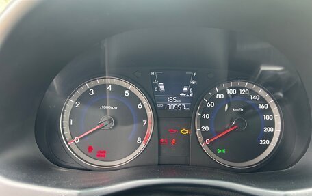 Hyundai Solaris II рестайлинг, 2011 год, 770 000 рублей, 10 фотография