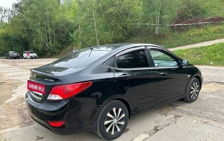 Hyundai Solaris II рестайлинг, 2011 год, 770 000 рублей, 7 фотография