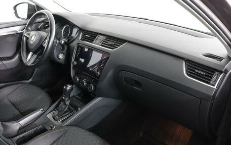 Skoda Octavia, 2017 год, 1 897 000 рублей, 10 фотография