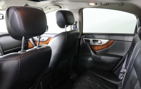 Infiniti QX70, 2013 год, 1 850 000 рублей, 12 фотография