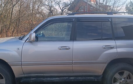 Toyota Land Cruiser 100 рестайлинг 2, 2002 год, 1 550 000 рублей, 4 фотография