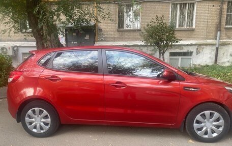 KIA Rio III рестайлинг, 2015 год, 970 000 рублей, 1 фотография