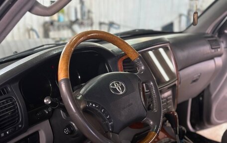 Toyota Land Cruiser 100 рестайлинг 2, 2003 год, 2 200 000 рублей, 5 фотография