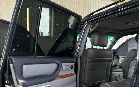 Toyota Land Cruiser 100 рестайлинг 2, 2003 год, 2 200 000 рублей, 11 фотография