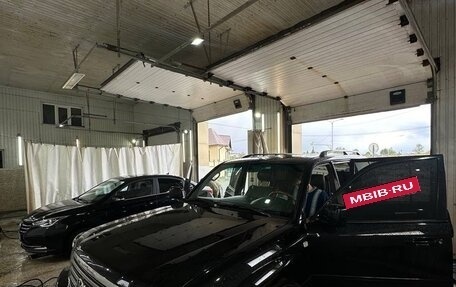 Toyota Land Cruiser 100 рестайлинг 2, 2003 год, 2 200 000 рублей, 18 фотография