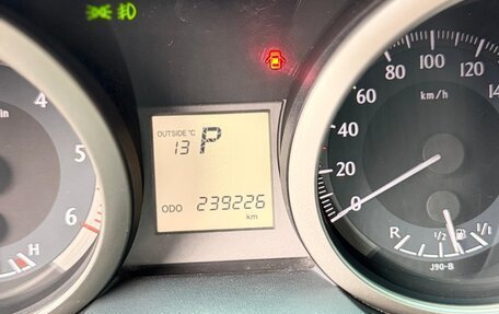 Toyota Land Cruiser Prado 150 рестайлинг 2, 2011 год, 2 350 000 рублей, 12 фотография