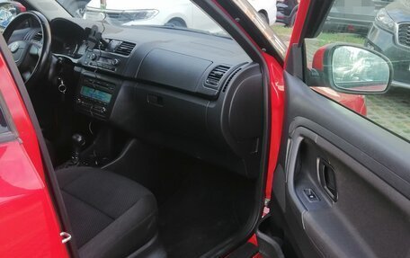 Skoda Fabia II, 2011 год, 1 100 000 рублей, 8 фотография
