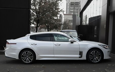 KIA Stinger I, 2018 год, 2 597 000 рублей, 4 фотография