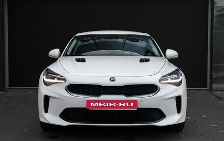 KIA Stinger I, 2018 год, 2 597 000 рублей, 2 фотография
