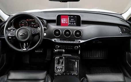 KIA Stinger I, 2018 год, 2 597 000 рублей, 11 фотография
