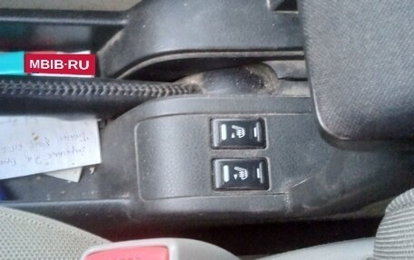 Nissan X-Trail, 2006 год, 640 000 рублей, 11 фотография