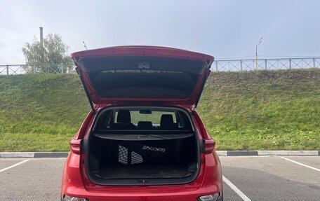 KIA Sportage IV рестайлинг, 2020 год, 2 300 000 рублей, 5 фотография