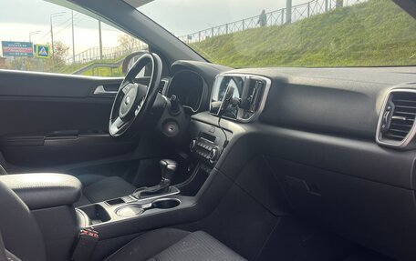 KIA Sportage IV рестайлинг, 2020 год, 2 300 000 рублей, 7 фотография