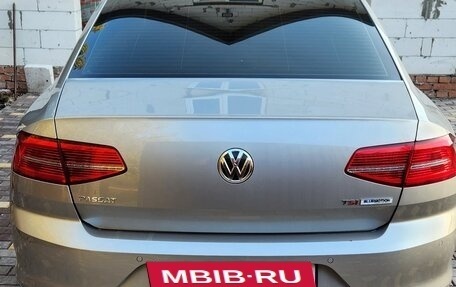 Volkswagen Passat B8 рестайлинг, 2016 год, 1 800 000 рублей, 2 фотография