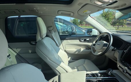 Volvo XC60 II, 2023 год, 4 000 000 рублей, 2 фотография