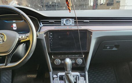 Volkswagen Passat B8 рестайлинг, 2016 год, 1 800 000 рублей, 3 фотография