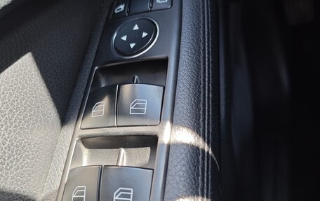 Mercedes-Benz E-Класс, 2013 год, 2 150 000 рублей, 9 фотография