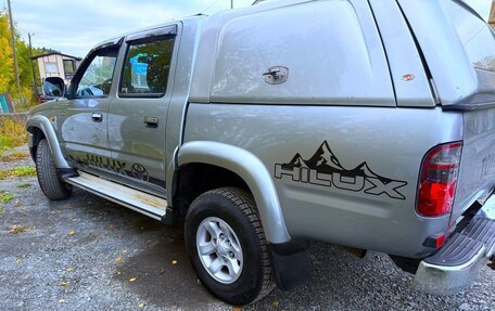 Toyota Hilux VI, 2003 год, 980 000 рублей, 11 фотография