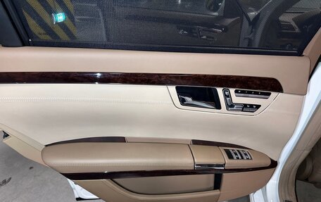 Mercedes-Benz S-Класс, 2006 год, 2 449 000 рублей, 25 фотография