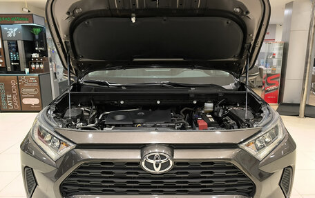 Toyota RAV4, 2021 год, 3 100 000 рублей, 11 фотография