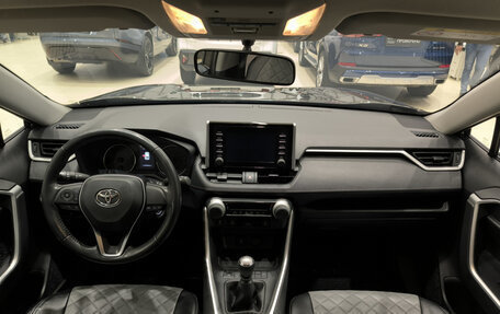 Toyota RAV4, 2021 год, 3 100 000 рублей, 17 фотография