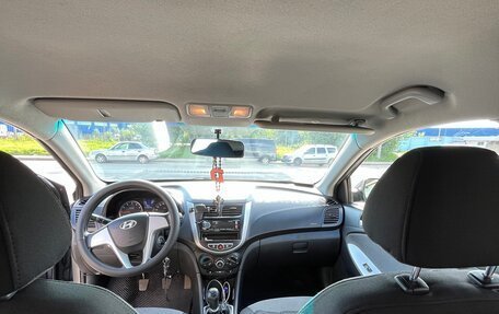 Hyundai Solaris II рестайлинг, 2011 год, 700 000 рублей, 8 фотография