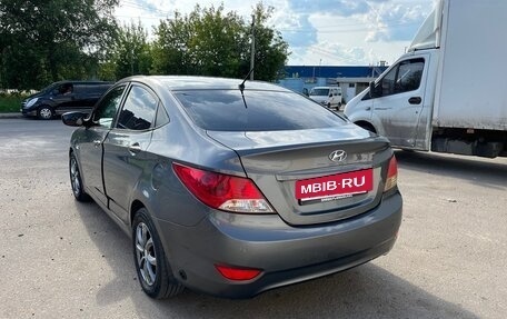 Hyundai Solaris II рестайлинг, 2011 год, 700 000 рублей, 6 фотография