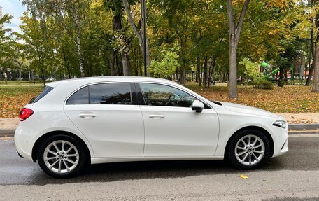Mercedes-Benz A-Класс, 2019 год, 2 450 000 рублей, 3 фотография
