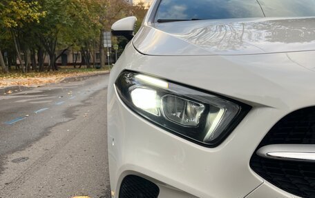 Mercedes-Benz A-Класс, 2019 год, 2 450 000 рублей, 2 фотография